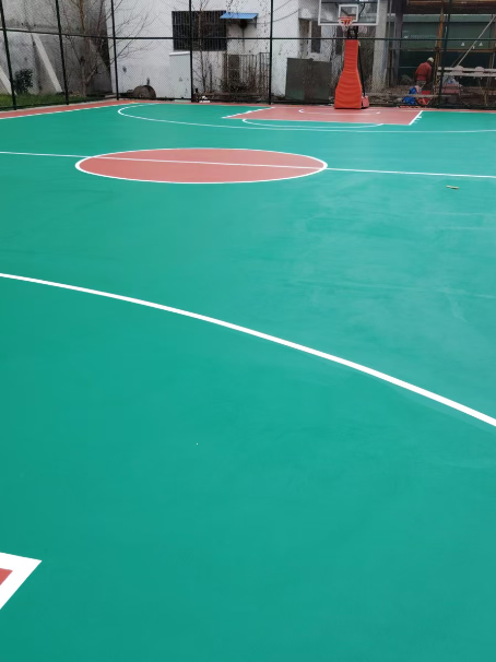 静宁 球场长期使用易出现地面开裂